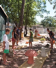 The activities of the children's clubin the Le Parc campsite, inland from Fréjus